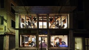 Gas e ‘Atelier 3+10’, il denim si fa arte per la Venice Fashion Night