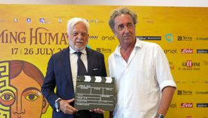 Al Giffoni Film Festival il regista Premio Oscar Paolo Sorrentino consegna ad Anas il premio “Drive the Change”