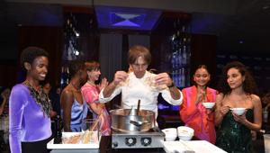 ‘Disco Vogue Italia’, evento organizzato da Vogue Italia, celebra la Fashion Week milanese. Momento clou del party è stato ‘Midnight spaghetti’ firmato Barilla, partner dell’evento