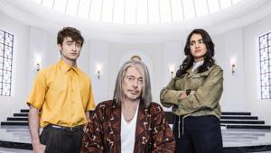 Al via su Italia 1 la serie tv "Miracle Workers” con Daniel Radcliffe, Steve Buscemi e Geraldine Viswanathan