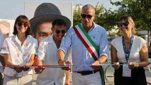Milano Marittima inaugura l'edizione 2025 di Mare d'Arte Festival, l’evento di Gianluca Orazi realizzato in collaborazione con Sky Arte