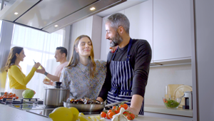 Noi siamo il mare: Nieddittas in tv con il nuovo spot. Idea creativa di Giugnini Associati