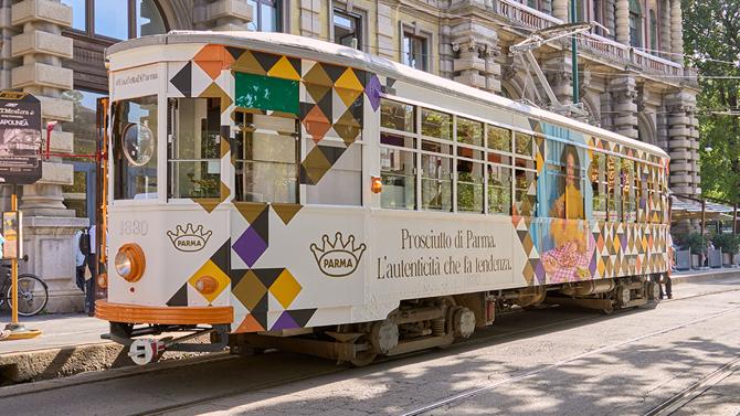 Tram Consorzio Prosciutto di Parma   Milano Fashion Week Ottobre 2023