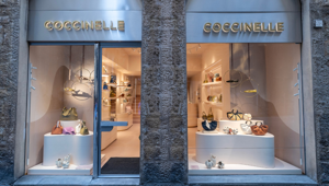 Coccinelle rinnova lo store di Firenze con il nuovo concept “Organic Pink”