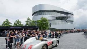 NEWS DALL'ESTERO (Germany) - Vok Dams stages Anniversary of Mercedes-Benz Museum