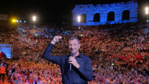 Suzuki torna on stage all’Arena di Verona con Rai Pubblicità e i miti della musica Anni 60, 70 e 80