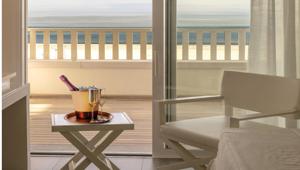 Cervia scalda i motori per la nuova stagione turistica e si promuove con totem digitali al centro della città di Milano