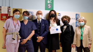 Nivea celebra l’importanza del contatto umano con il progetto di Kangaroo Skin to Skin Care Therapy per l’Ospedale dei Bambini Buzzi di Milano
