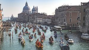 Venezia si prepara a un Carnevale in formato ridotto. No ai grandi eventi in Piazza San Marco e al volo dell'angelo