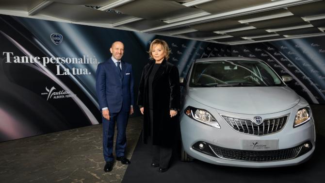 Lancia Ypsilon Alberta Ferretti, il debutto a Palazzo Donizetti a Milano con l'evento a firma Rossoevolution