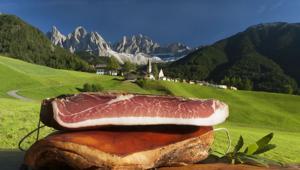 Speck Alto Adige IGP vince la crisi con azioni di marketing dedicate a produttori e consumatori