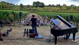 Con oltre 40 appuntamenti in 20 location, al via Suoni Controvento, il “festival diffuso” a impatto zero che porta l’arte tra borghi medievali e paesaggi dell’Umbria