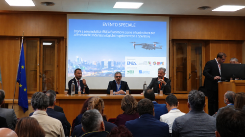 Dronitaly chiude lo Special Event al Brasimone con oltre 500 spettatori per promuovere la mobilità aerea avanzata e lo sviluppo dei droni Dronitaly chiude lo Special Event al Brasimone con oltre 500 spettatori per promuovere la mobilità aerea avanzata e lo sviluppo dei droni