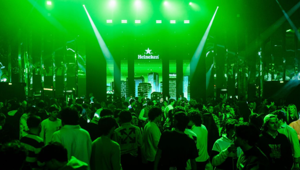 Heineken e Bodega sostengono la vita off-line con “The Boring Phone”. Il lancio presso il Teatro Alcione in una Bodega pop-up con una due giorni di live entertainment e DJ set
