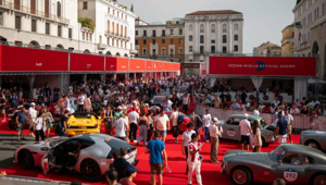 1000 Miglia 2025, al via la 43a rievocazione della Freccia Rossa che torna con il leggendario percorso a 'otto'. A Brescia inaugurato il Villaggio dell'evento
