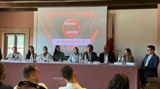 Power Hits Estate 2026 fa il tutto esaurito all’Arena di Verona: per RTL 102.5 oltre 1 milione di euro di investimento e 9 grandi aziende a bordo. Suraci: "E' il nostro evento più grande". Il gruppo verso una chiusura d'anno con raccolta in linea
