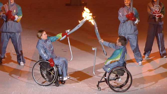 Milano Cortina 2026. La Fiamma Paralimpica attraversa l’Italia: 501 tedofori per un viaggio di inclusione verso l’Arena di Verona organizzato in collaborazione con Alphaomega. Allianz è Presenting Partner Milano Cortina 2026. La Fiamma Paralimpica attraversa l’Italia: 501 tedofori per un viaggio di inclusione verso l’Arena di Verona organizzato in collaborazione con Alphaomega. Allianz è Presenting Partner