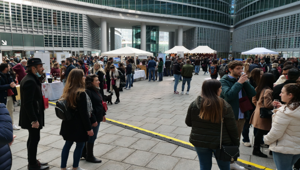 In Piazza Città di Lombardia a Milano Viniamo + Wine & Sound: viaggio tra le aziende e le etichette che hanno fatto la storia del vino italiano. E ogni sera special party tra musica e degustazioni