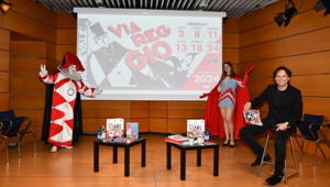 Il Carnevale di Viareggio torna con un mese di eventi e fa il pieno di sponsor tra cui Esselunga e Kinder. Al debutto l'evento kids L’inCanto dei Rioni. Elio e Mirco Mariani realizzano la canzone ufficiale