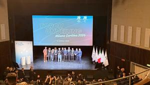 Le torce di Milano Cortina 2026 realizzate da Eni sono state svelate in due eventi simultanei alla Triennale di Milano e all’Expo 2025 di Osaka. Fontana: "Capolavori di design e tecnologia, in perfetto stile Made in Italy"