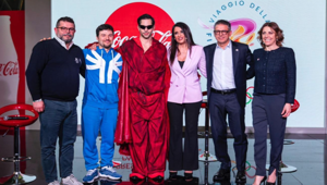 Mahmood, Deborah Compagnoni ed Eros Zanotti i primi tre tedofori del Viaggio della Fiamma Olimpica dei XXV Giochi Invernali di Milano Cortina 2026