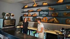 Bimby lancia il Bread Tour: prima tappa a Milano con “Il Forno di Bimby” e l'execution di Pardgroup. In arrivo nuove activation tra novembre e dicembre. Vitale: "Budget 2026 stabile. Puntiamo a esperienze premium in linea con il brand"
