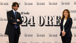 Debutta "Il Sole 24 Ore per Milano", una mostra a cielo aperto in 12 tappe per raccontare la storia e la trasformazione della città. Silvestri: “Un ritorno all’esperienza fisica importante”