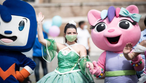 Liberate il sorriso: oltre 350 artisti e lavoratori hanno portato in piazza a Roma lo spettacolo dei parchi divertimento