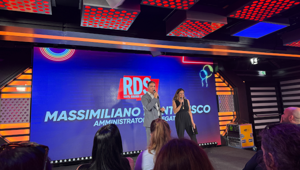 RDS Summer Festival 2026 al via con 4 tappe in venue più grandi, il debutto di essence come primo presenting partner e raccolta sponsor in crescita. Oltre 100 mila le presenze attese. Montefusco: “Un’esperienza sempre più phygital”