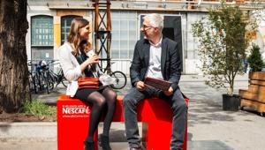 Al FuoriSalone di Milano arriva ‘The Hello Bench’, la panchina di Nescafé che accorcia le distanze