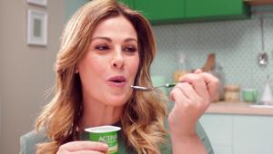 Activia on air con la nuova campagna nel segno della vitalità con protagonista Vanessa Incontrada. Firma  VMLY&R