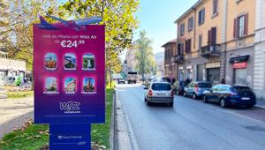 Wizz Air, dopo murales e bici, mette le ali all’OHH con Clear Channel Italia