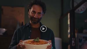 Agnesi sceglie Rude per la campagna dell’anniversario per Italia e Svizzera