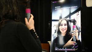 Il Gruppo Roncaglia firma per Dyson Airwrap un’attività di engagement nei pop-up store di Milano