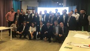 PwC e Brightidea hanno scelto i braccialetti elettronici di Air Business Card per offrire un'innovativa esperienza di networking ai partecipanti dell’evento “Synthesize”