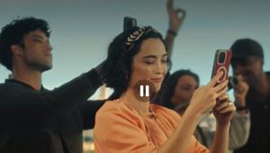 Airalo e Stink Studios lanciano la nuova campagna globale “La connessione è ciò che conta davvero”
