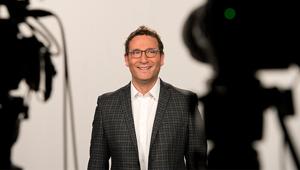 Su TV8 in prima visione assoluta arriva "Venti20, I vent'anni del 200" il nuovo programma di Alessio Viola