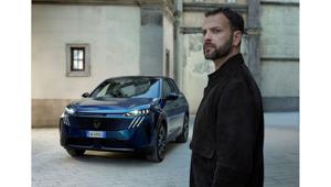 Alessandro Borghi è il nuovo Ambassador Peugeot. Nascono la piattaforma 'The lion takes the stage' dedicata al mondo del cinema e un Award