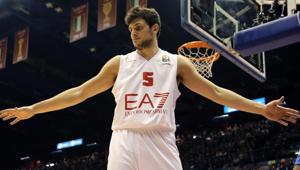 Alessandro Gentile special guest della serata di sport e divertimento presso Il Centro