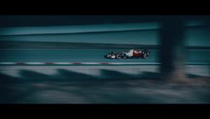 Alfa Romeo lancia la docu-serie “Beyond the Visible”, progetto digitale sul dietro le quinte dell’esperienza in Formula 1. Lo firma la casa di produzione Lunartic Productions