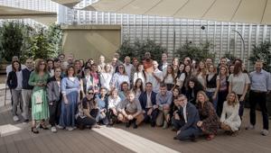 A 'Deejay chiama Italia' Usain Bolt ha incontrato i vincitori del concorso Allianz  “Direct Like a Bolt”