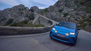 Alpine lancia in Italia la A290 con la nuova campagna di advertising curata da BETC ÉTOILE ROUGE