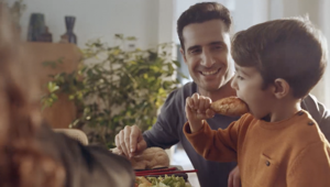 VMLY&R racconta i valori della società che cambia nei nuovi spot per Amadori