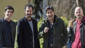 Amore pensaci tu, al via su Canale 5 la dramedy che racconta l'universo dei padri moderni e strizza l'occhio all'ambiente grazie alla collaborazione con Corepla, Cial e Comieco