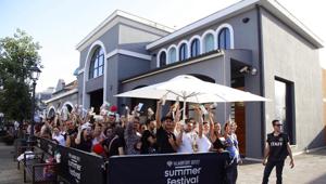 Quando l’outlet diventa un’arena: a Valmontone si chiude un’estate ‘spettacolare’