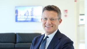 EY si rafforza in Italia con 24 nuovi partner e assume 1.400 persone