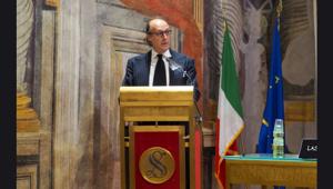 4° Rapporto Auditel-Censis. L'Italia è multiscreen. Smart tv e smartphone spingono la digitalizzazione. 119,4 mln gli schermi nel Paese (+6,2%). Le famiglie connesse sono il 90,2% del totale (+3,6%). Boom di audience per tv lineare e in streaming