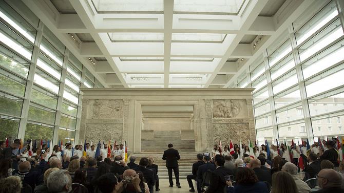 Ara Pacis Roma2