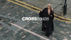 Giorgio Armani si affida a Dentsu Creative per la nuova stagione di “Crossroads”, progetto speciale di empowerment femminile