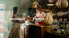 Auricchio si riposiziona nel segno della contemporaneità e rinnova l'identità visiva con la campagna "Più che originale, l'originale" firmata LePub. Nuovo logo e